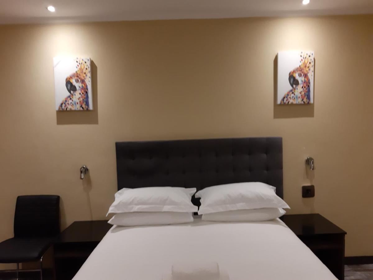 Citystay Ladybrand Esterno foto
